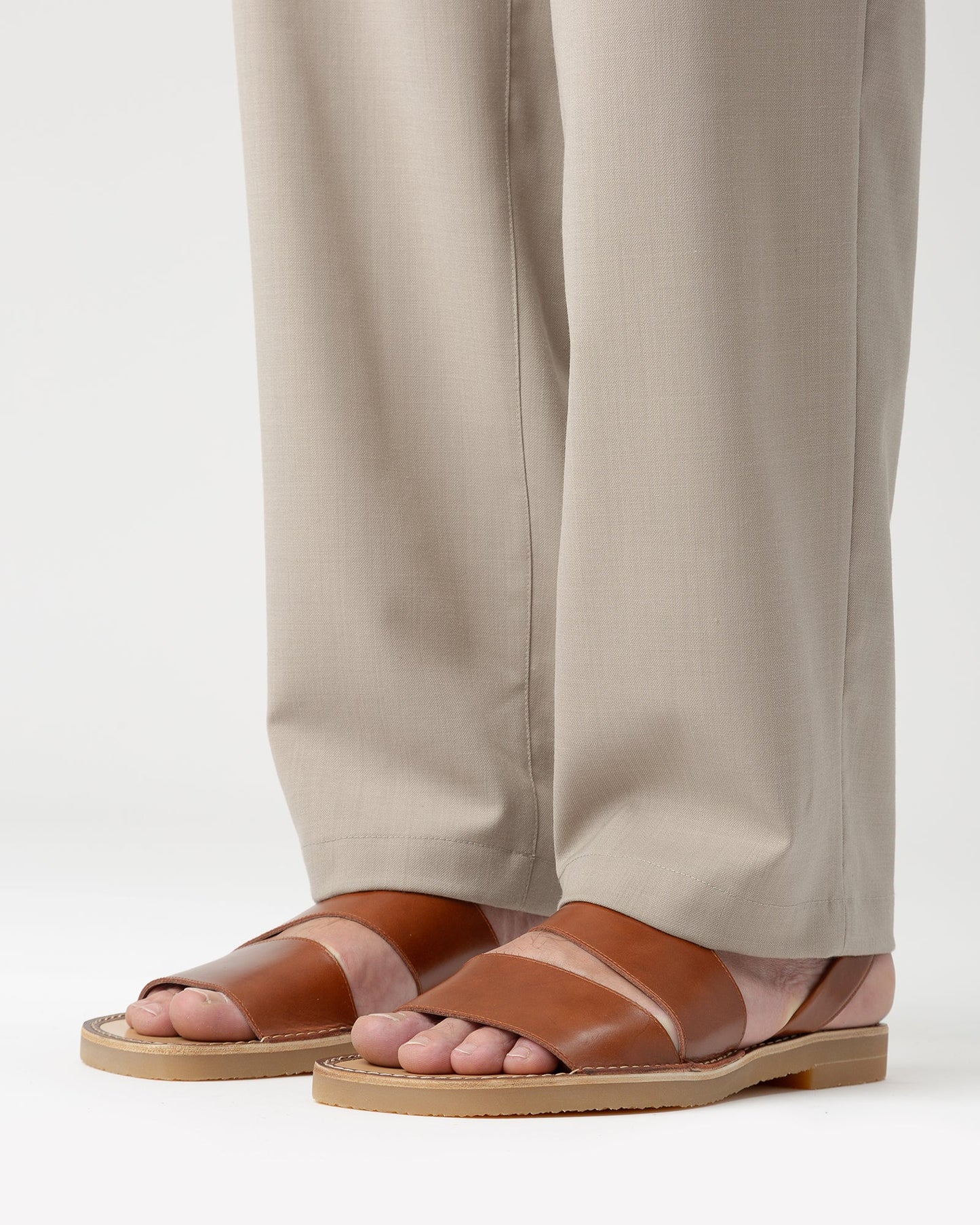 Hereu ALOC RUBBER - Asymmetrical Sandal