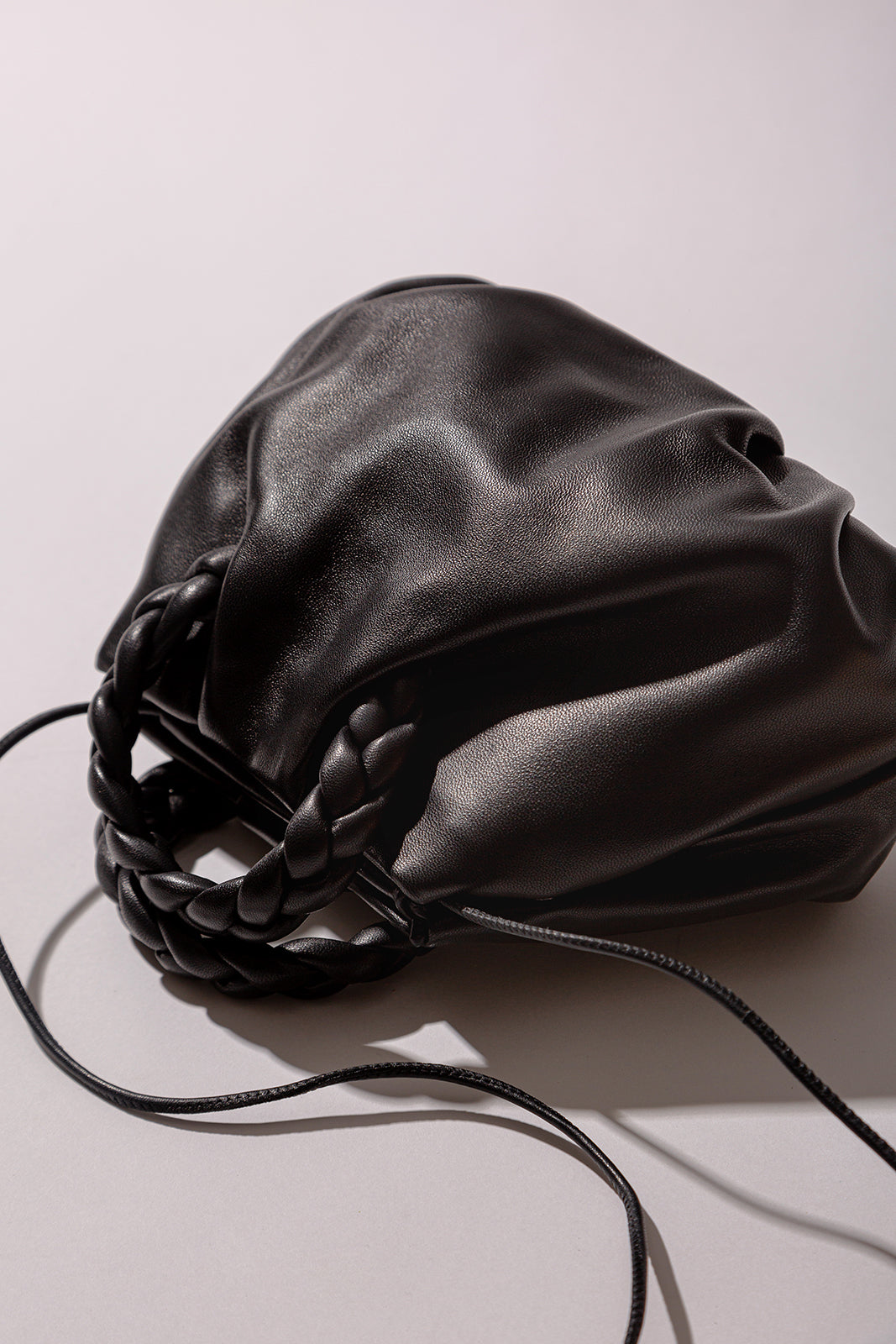 Hereu BOMBON - Plaited-handle Leather Handbag