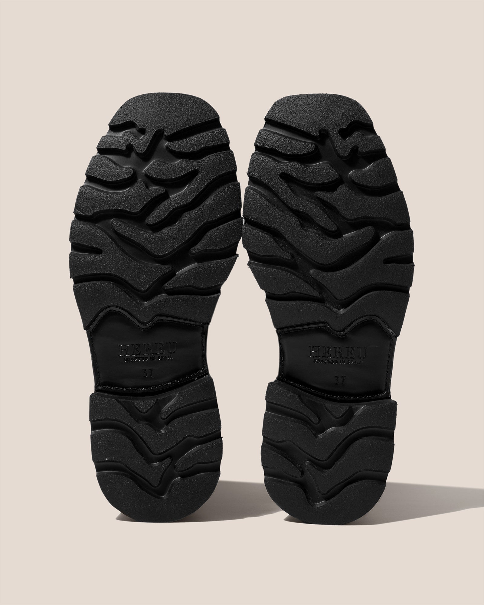 Hereu SOLLER SPORT - Tread Sole T-Bar Loafer