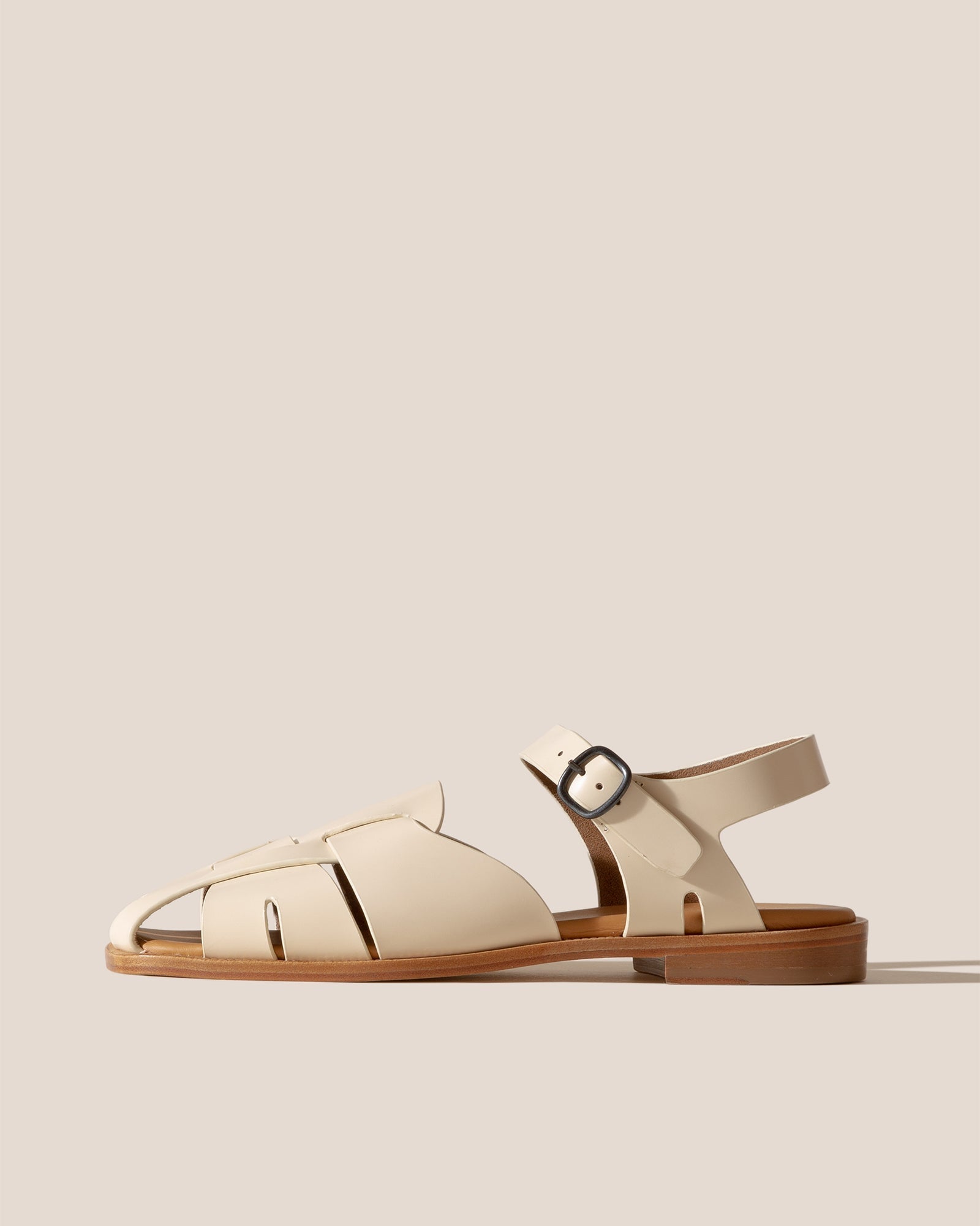Hereu PEDRA - Squared Closed-Toe Fisherman Sandal