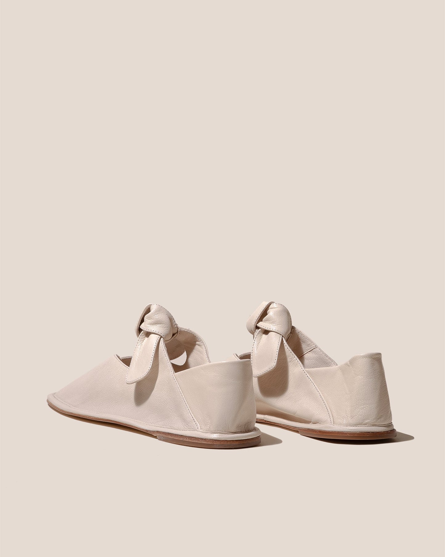 Hereu LLASADA SUPPLE SHINY - Front-Knot Pump