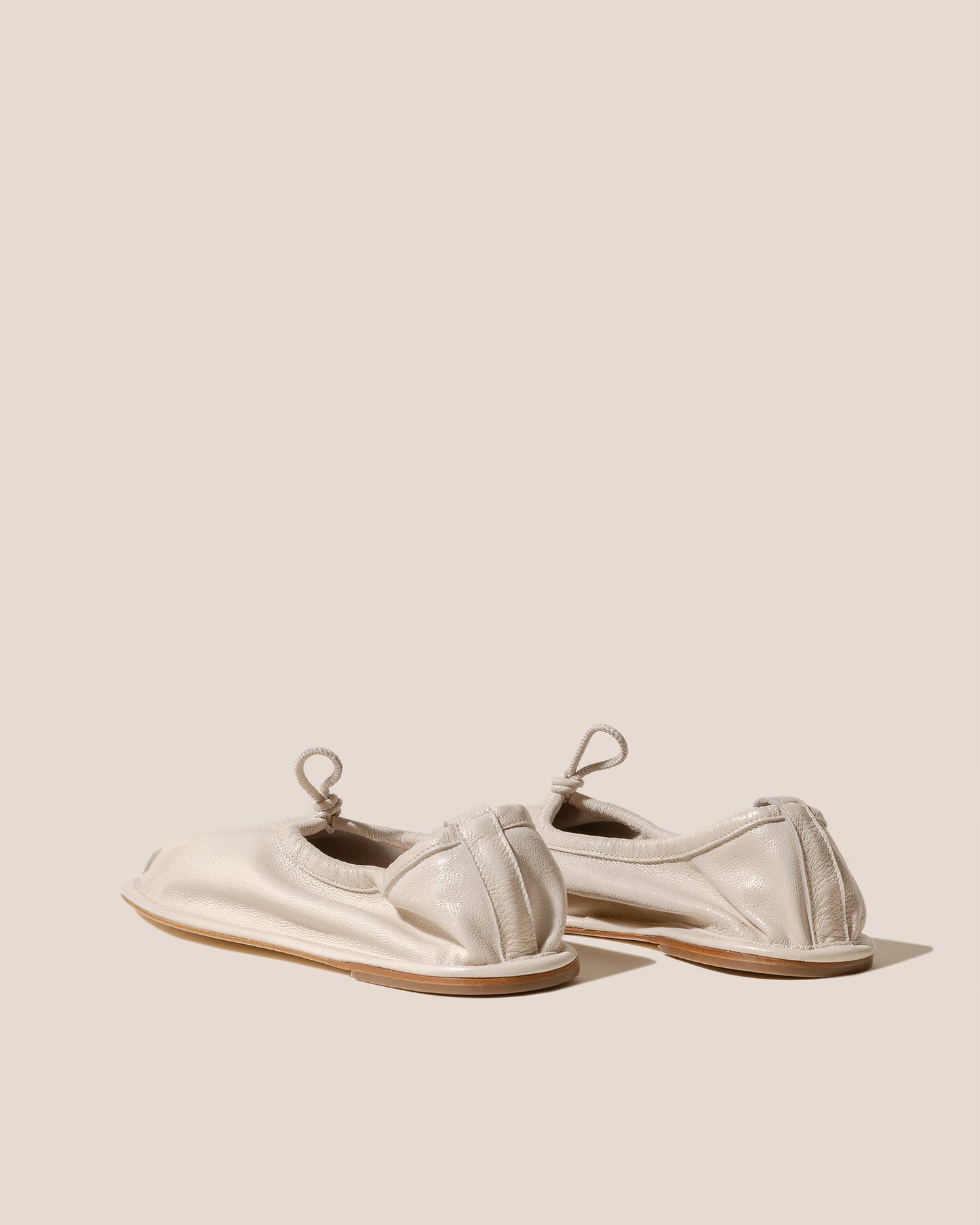 Hereu PUNTERA SUPPLE SHINY - Pleated-Toe Pump