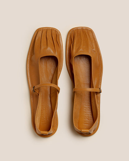 Hereu DANSA SUPPLE SHINY - Pleated-Toe Mary Jane Pump
