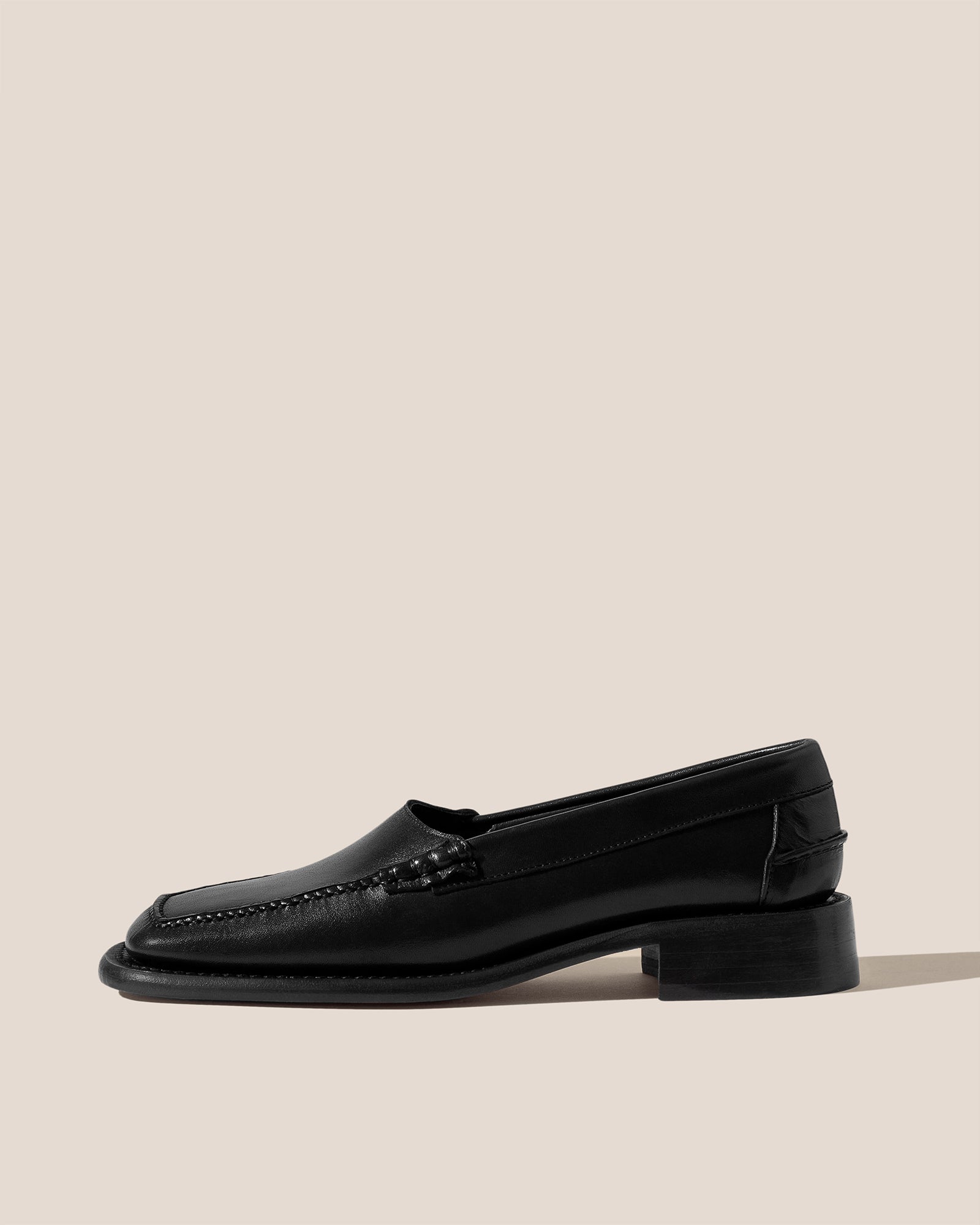 Hereu SALA - Square-Toe Low-Heeled Pump