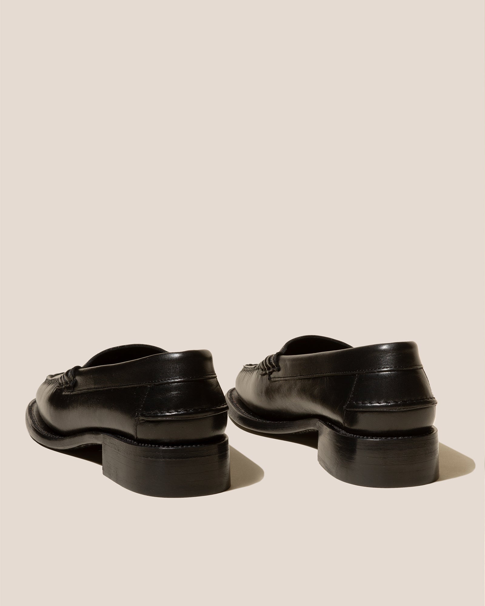 Hereu SALA - Square-Toe Low-Heeled Pump