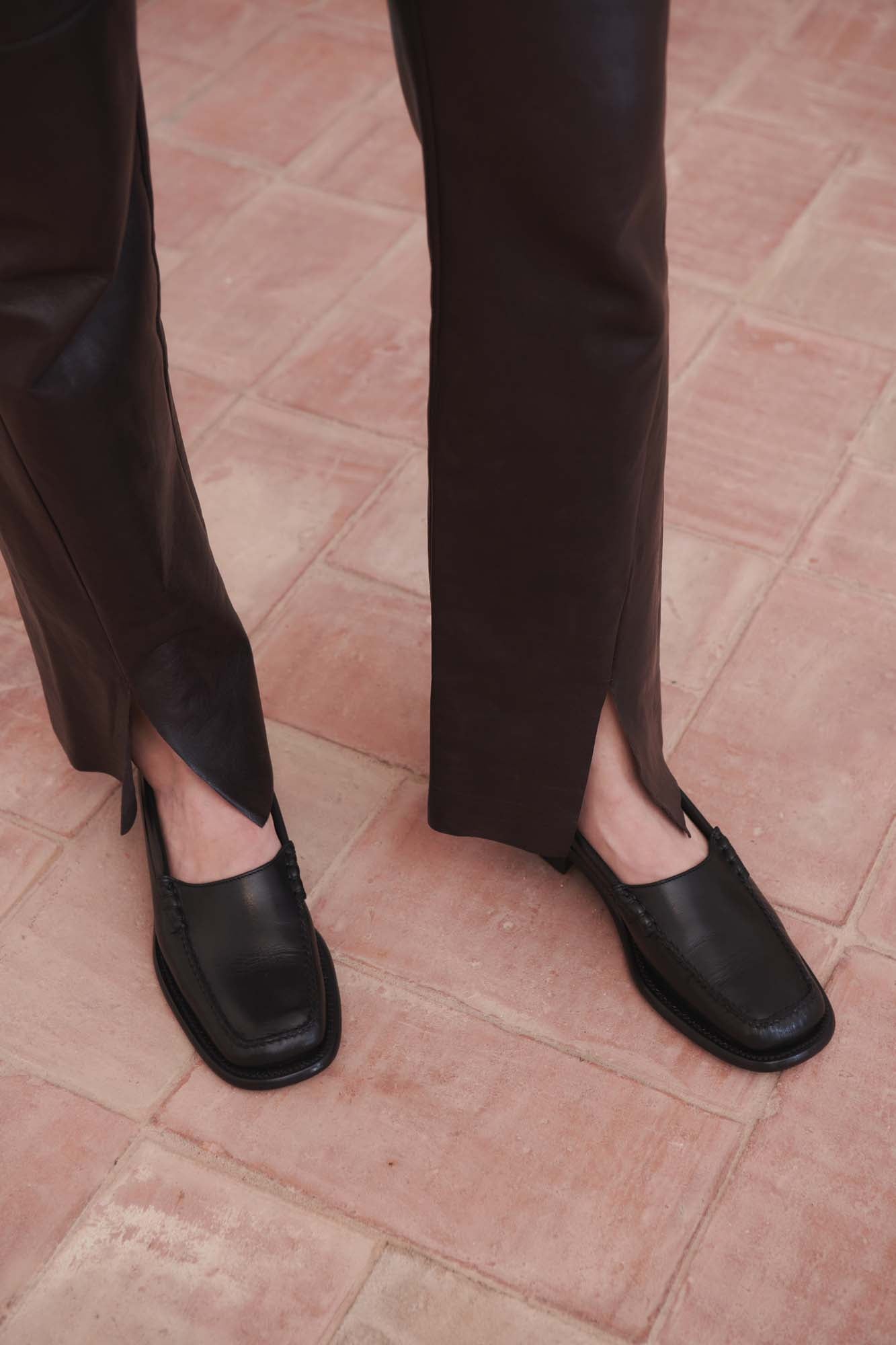 Hereu SALA - Square-Toe Low-Heeled Pump