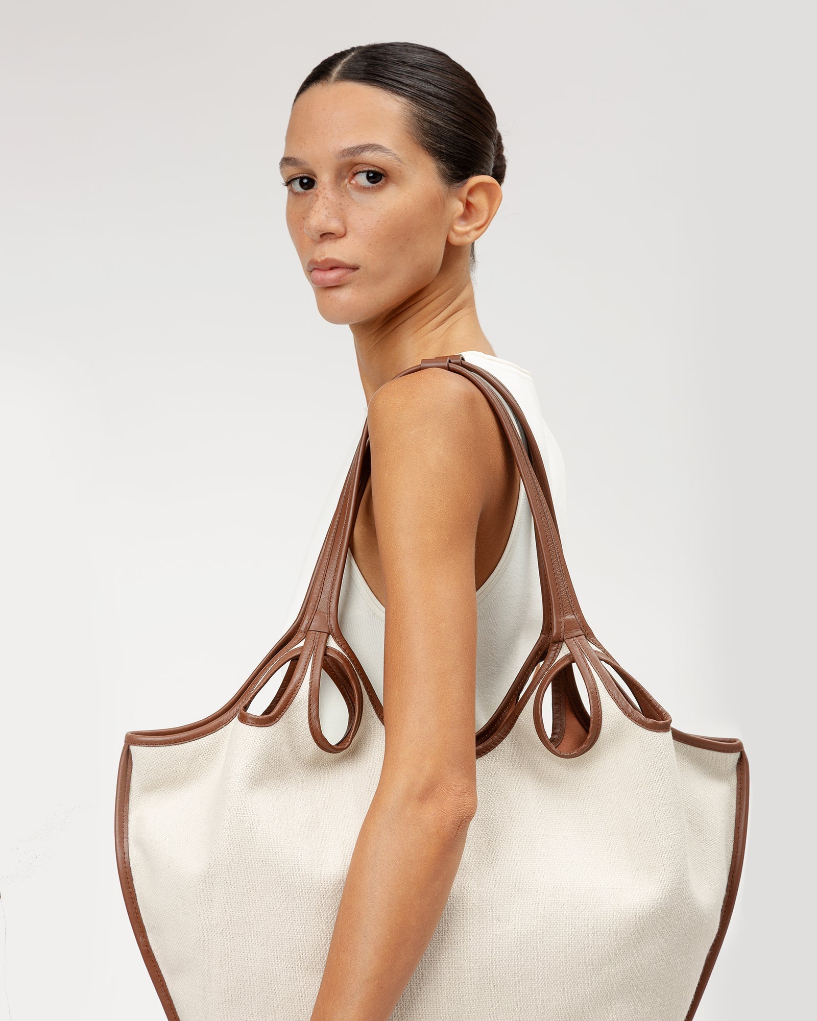 Hereu ESCALA LINEN - Cut-Out Tote Bag