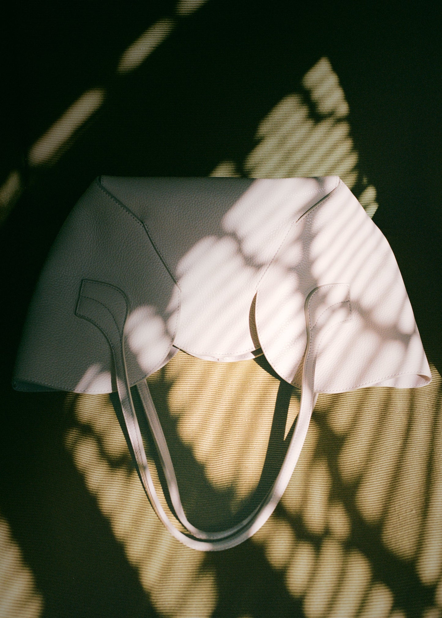 Hereu SEPAL S GRAINY - Tulip Shape Zipped Tote Bag