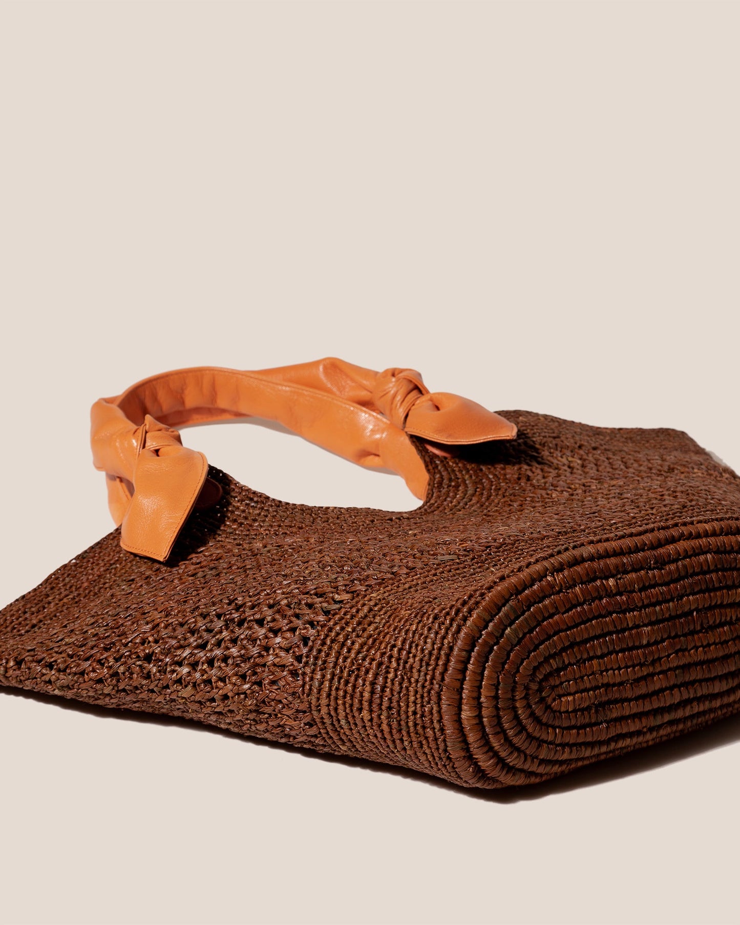 Hereu FONOL - Crocheted Raffia Basket