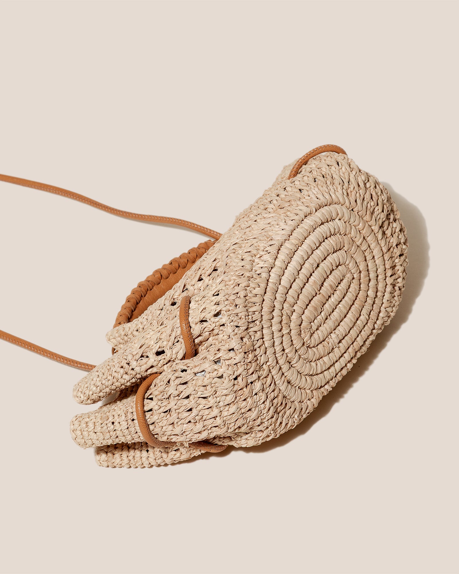 Hereu ARTA MINI CROCHET RAFFIA - Pleated Crossbody Bag