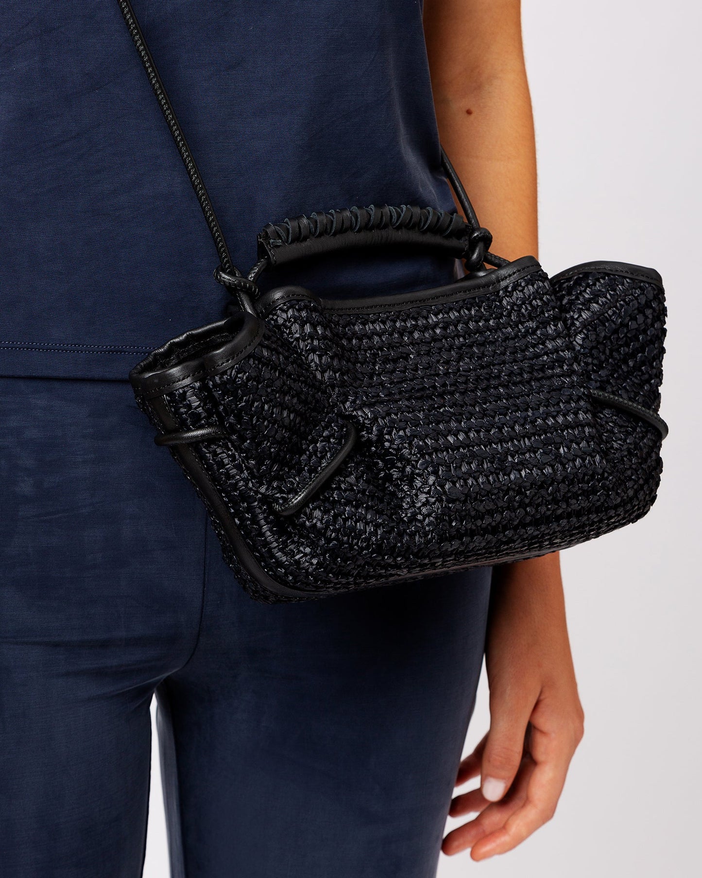 Hereu ARTA MINI RAFFIA - Pleated Crossbody Bag
