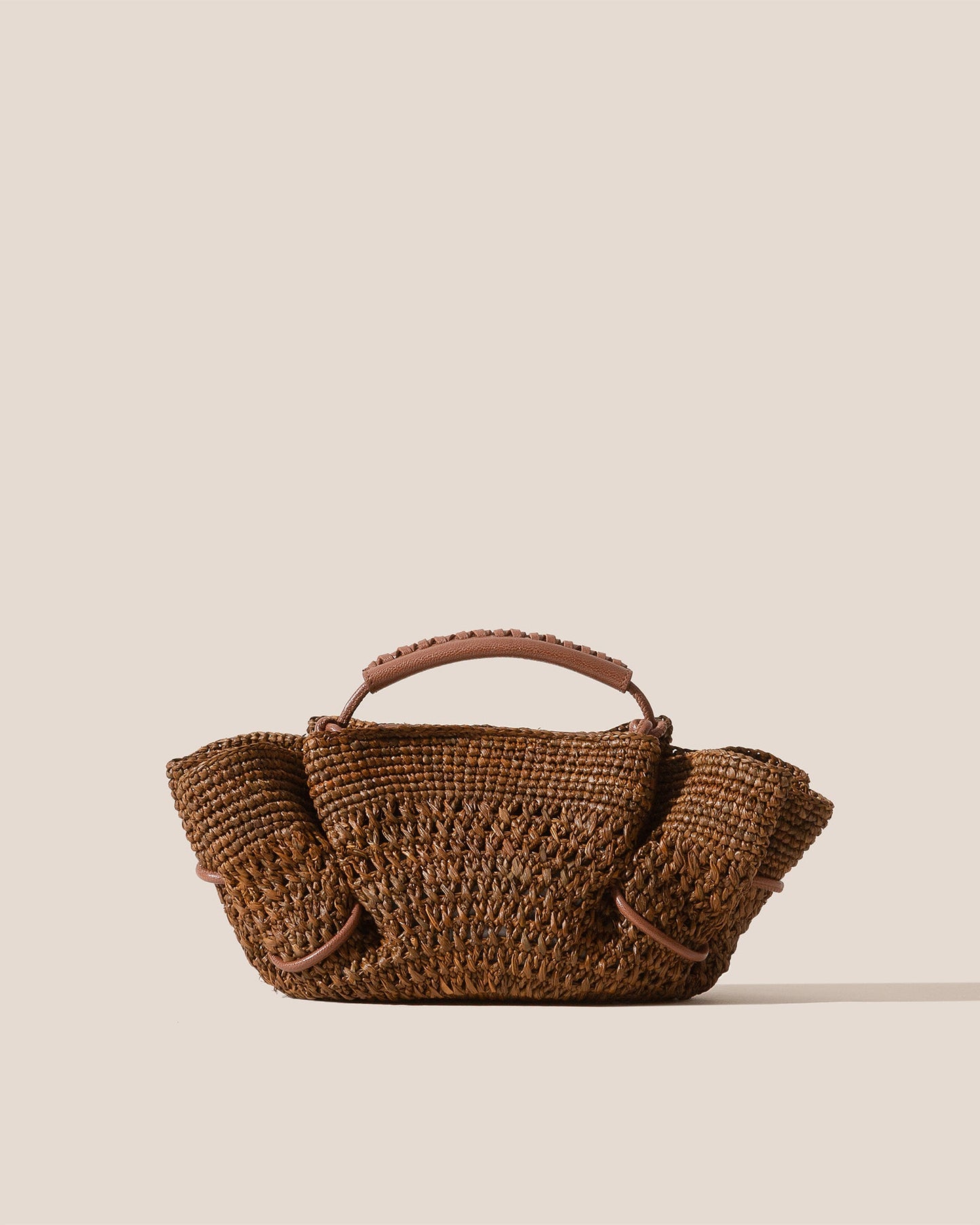 Hereu ARTA MINI CROCHET RAFFIA - Pleated Crossbody Bag
