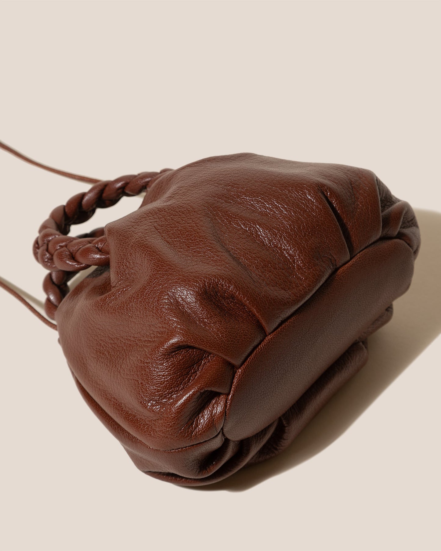 Hereu BOMBON SUPPLE SHINY - Plaited-handle Leather Handbag