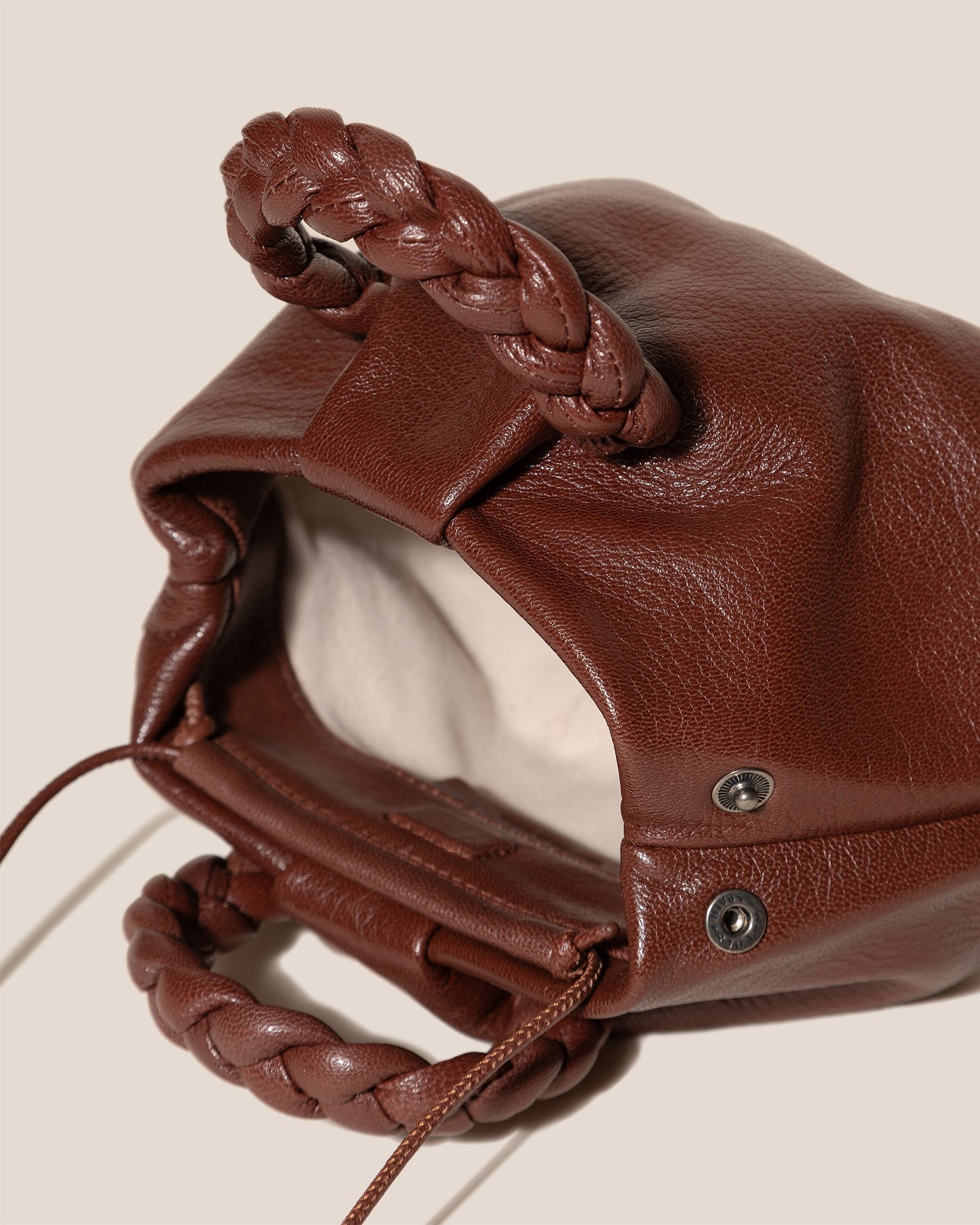Hereu BOMBON SUPPLE SHINY - Plaited-handle Leather Handbag