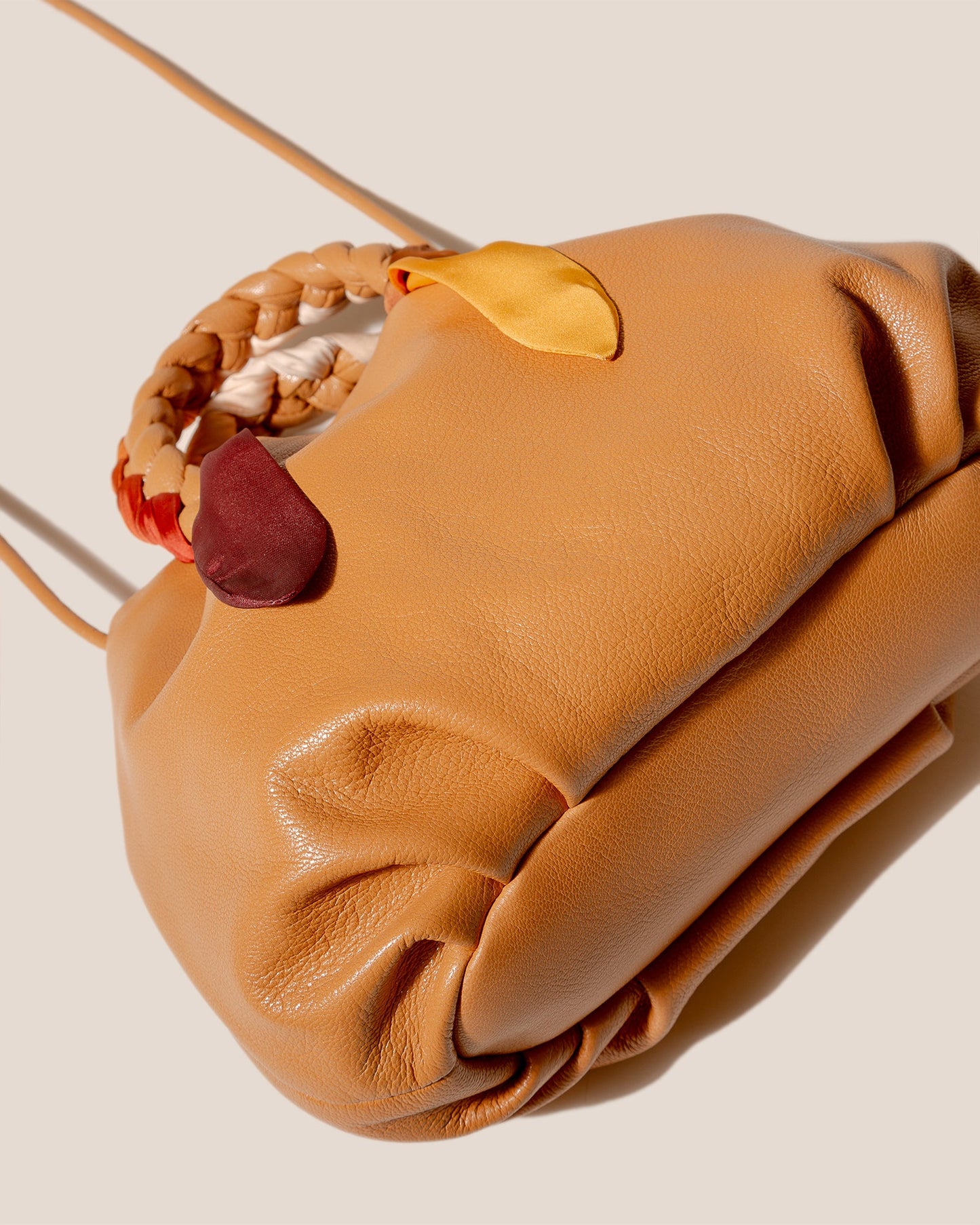 Hereu BOMBON FOULARD - Plaited-handle Leather Handbag
