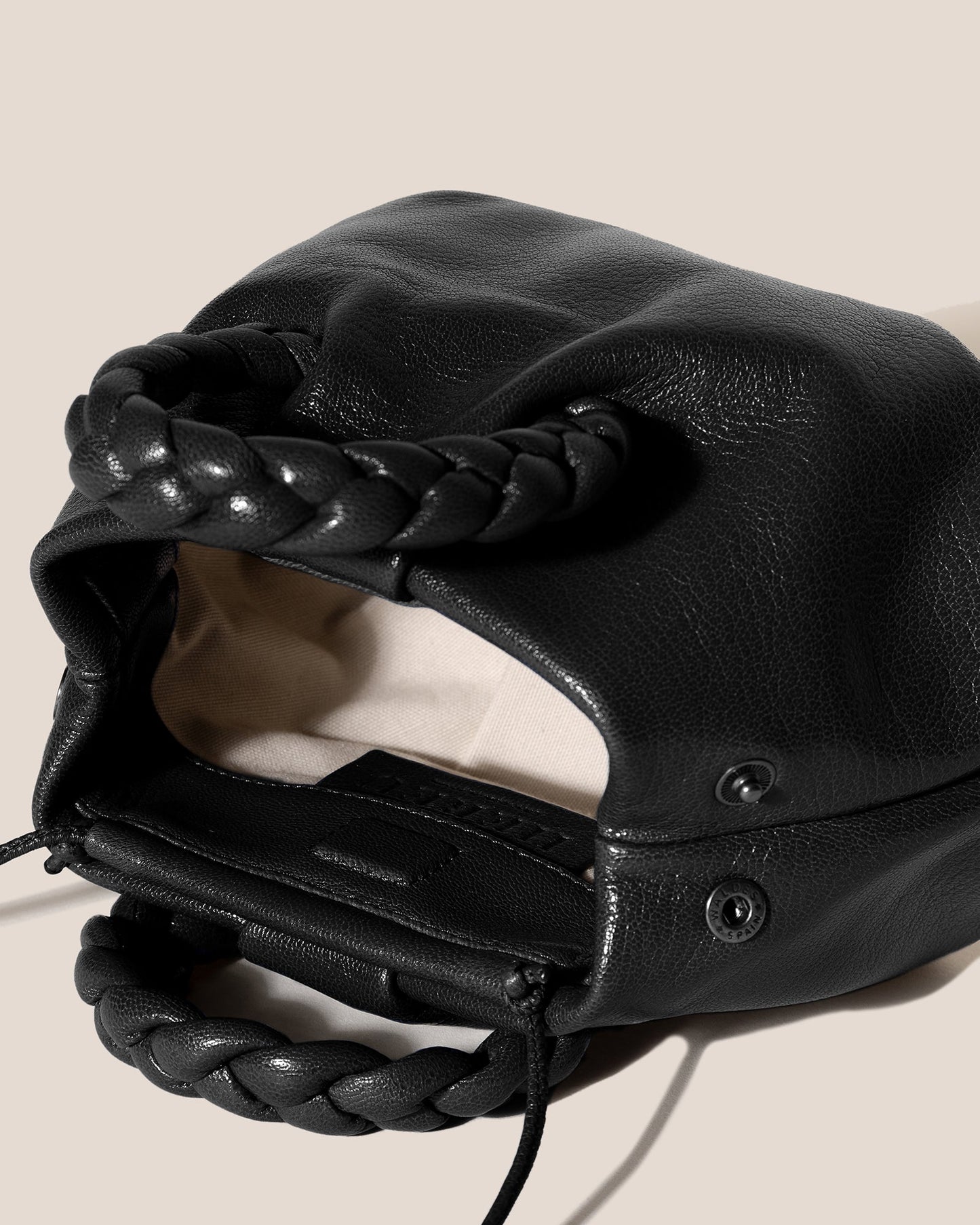 Hereu BOMBON SUPPLE SHINY - Plaited-handle Leather Handbag