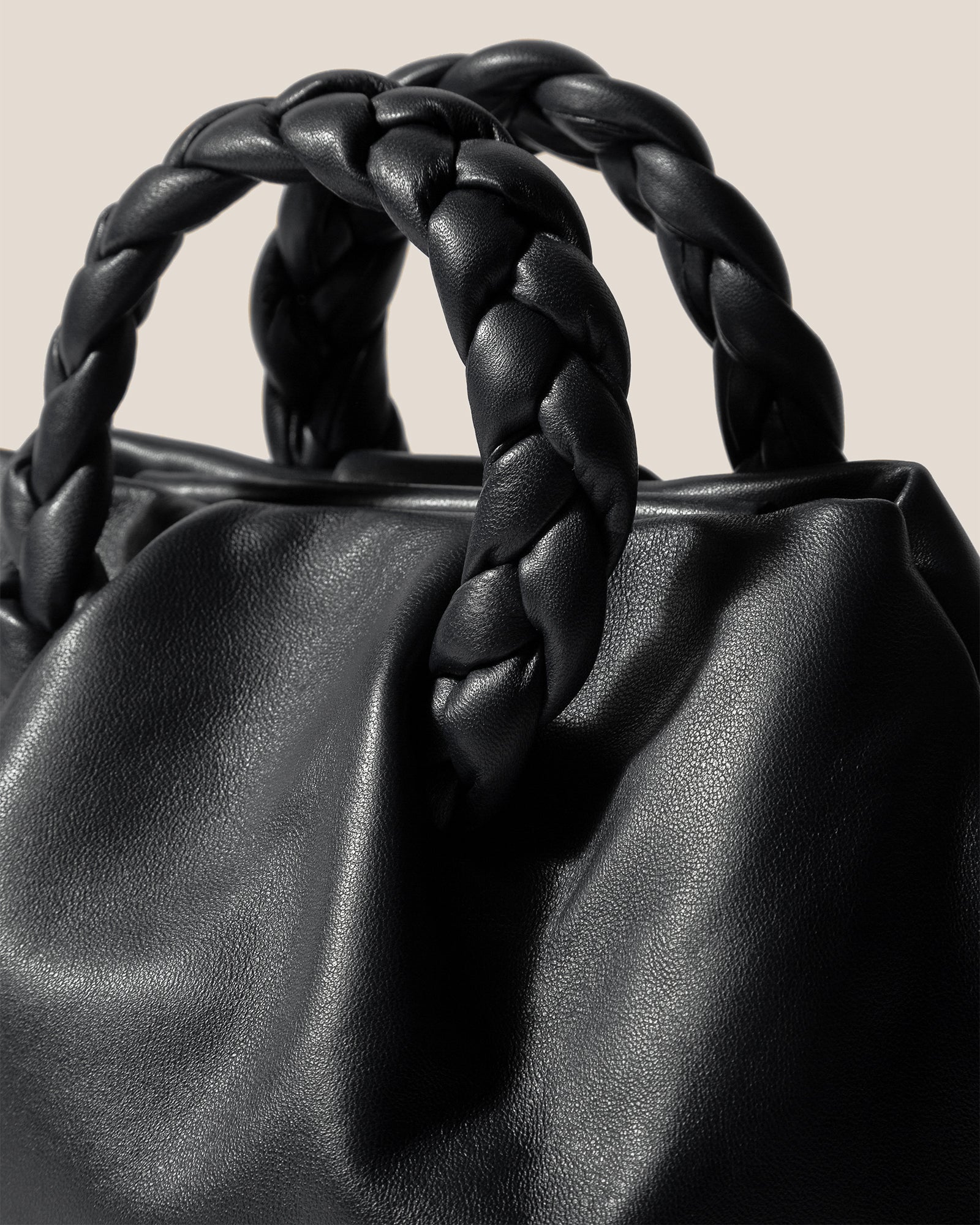 Hereu BOMBON M - Medium Plaited-handle Leather Handbag