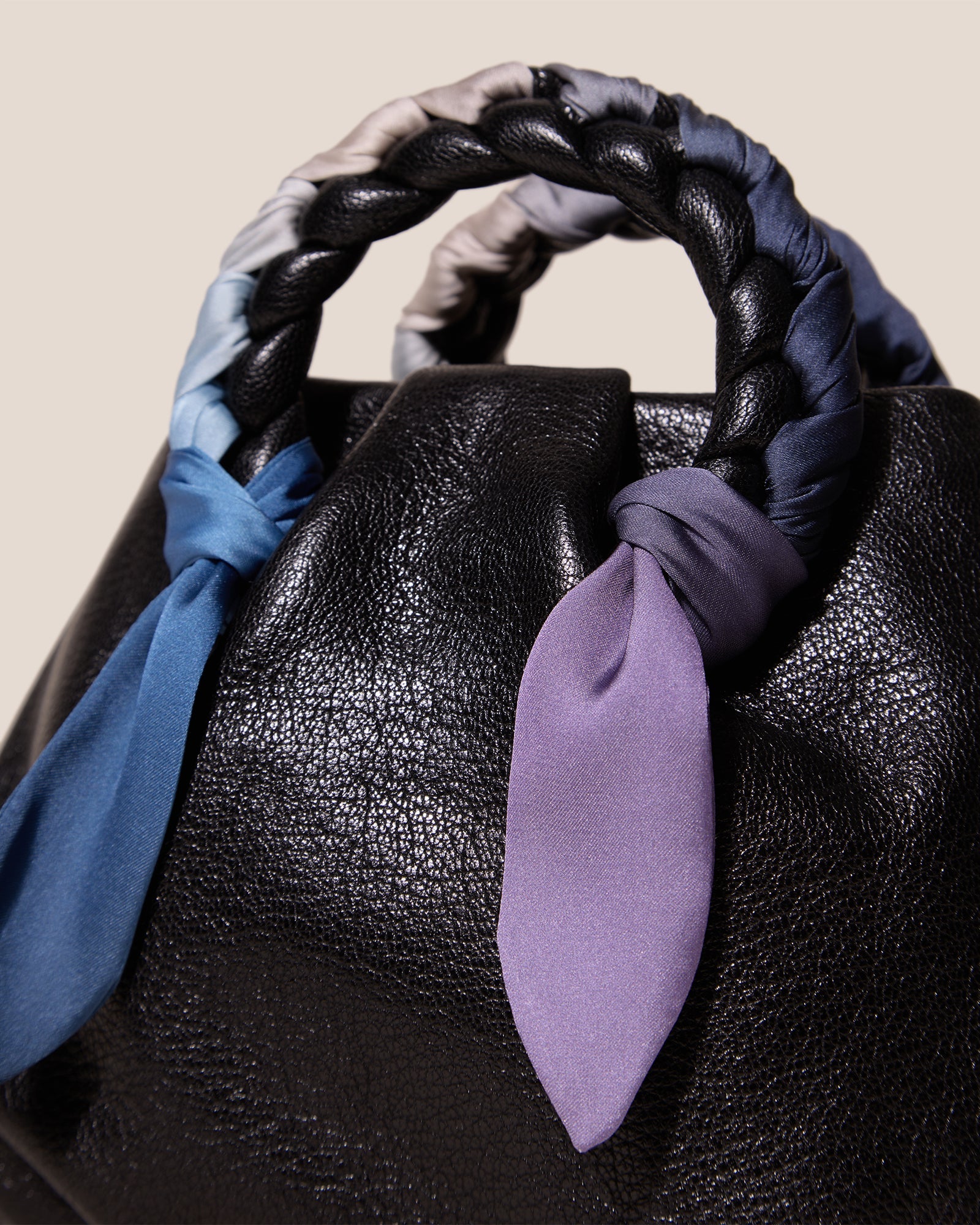 Hereu BOMBON FOULARD - Plaited-handle Leather Handbag