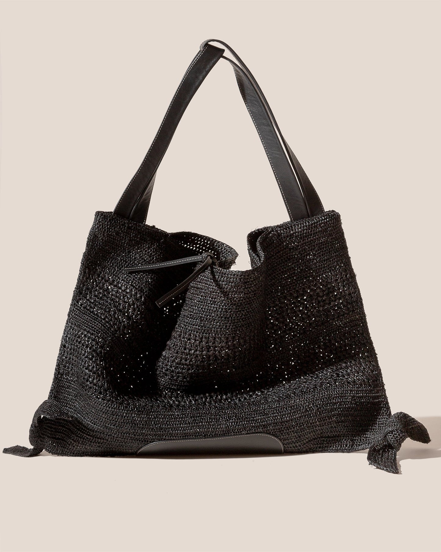 Hereu CADOR - Slouchy Crocheted Raffia Shoulder Bag