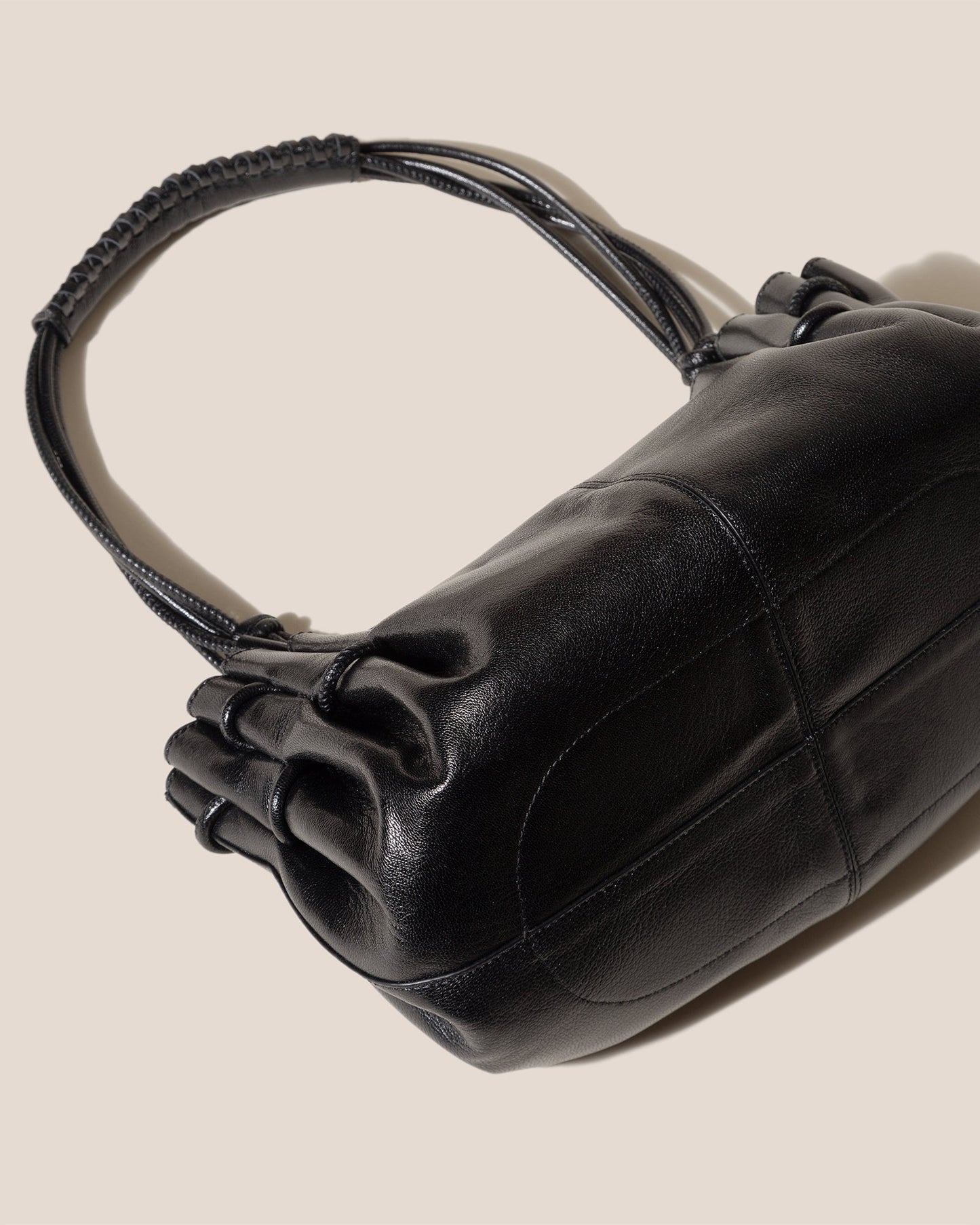 Hereu ARTA - Pleated Shoulder Bag