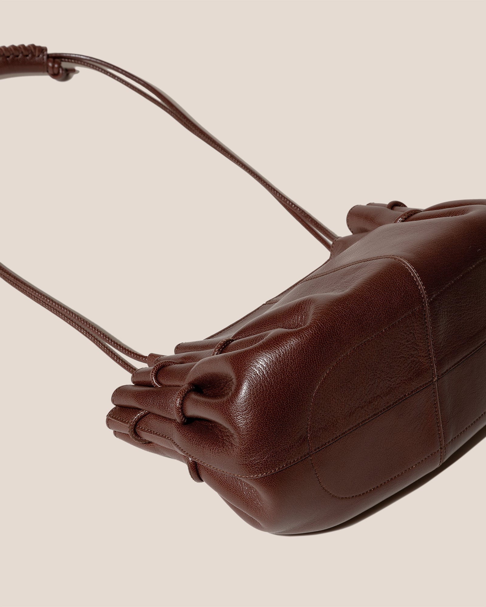 Hereu ARTA - Pleated Shoulder Bag