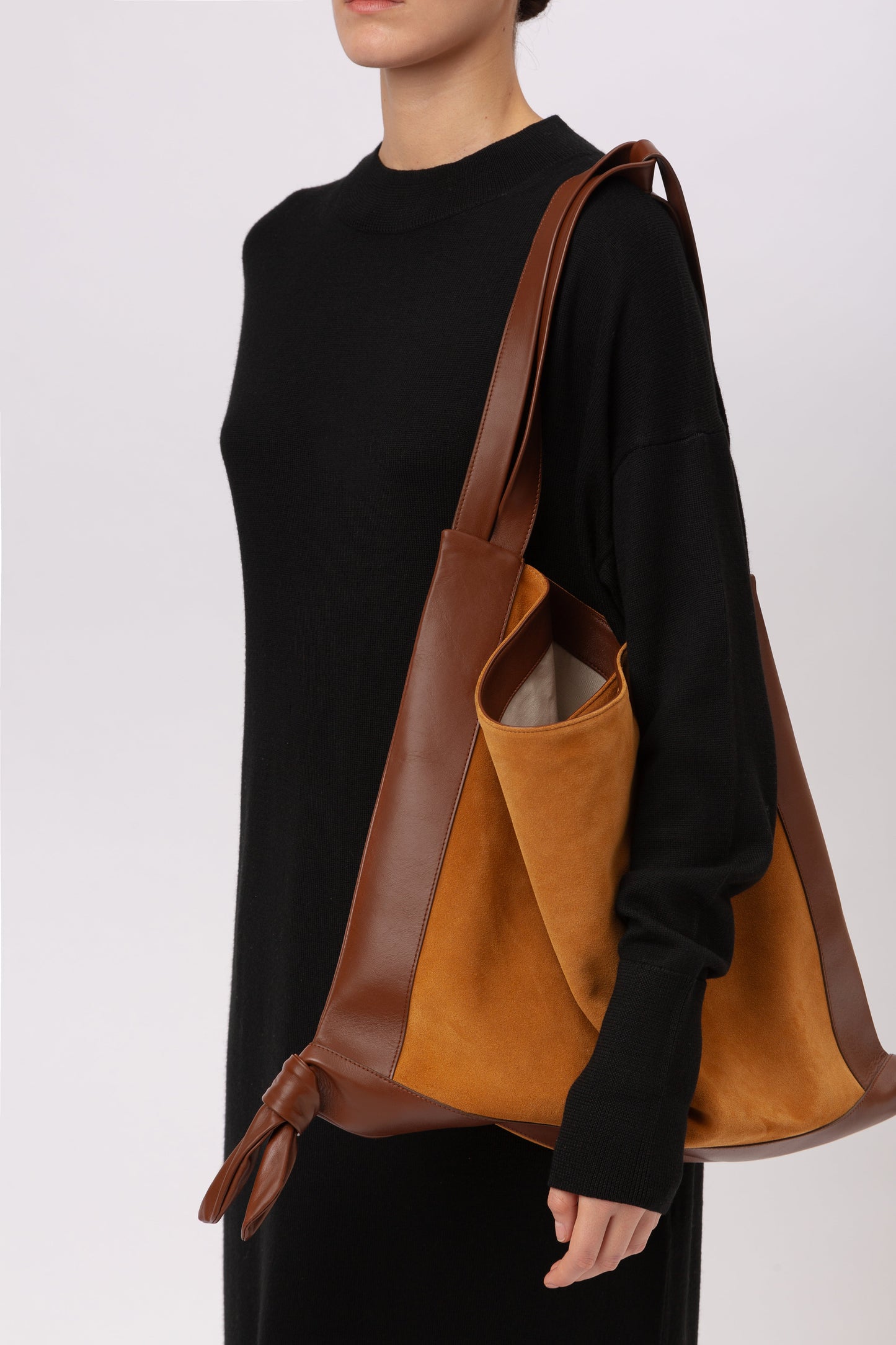 Hereu CADOR SUEDE - Slouchy Shoulder Bag