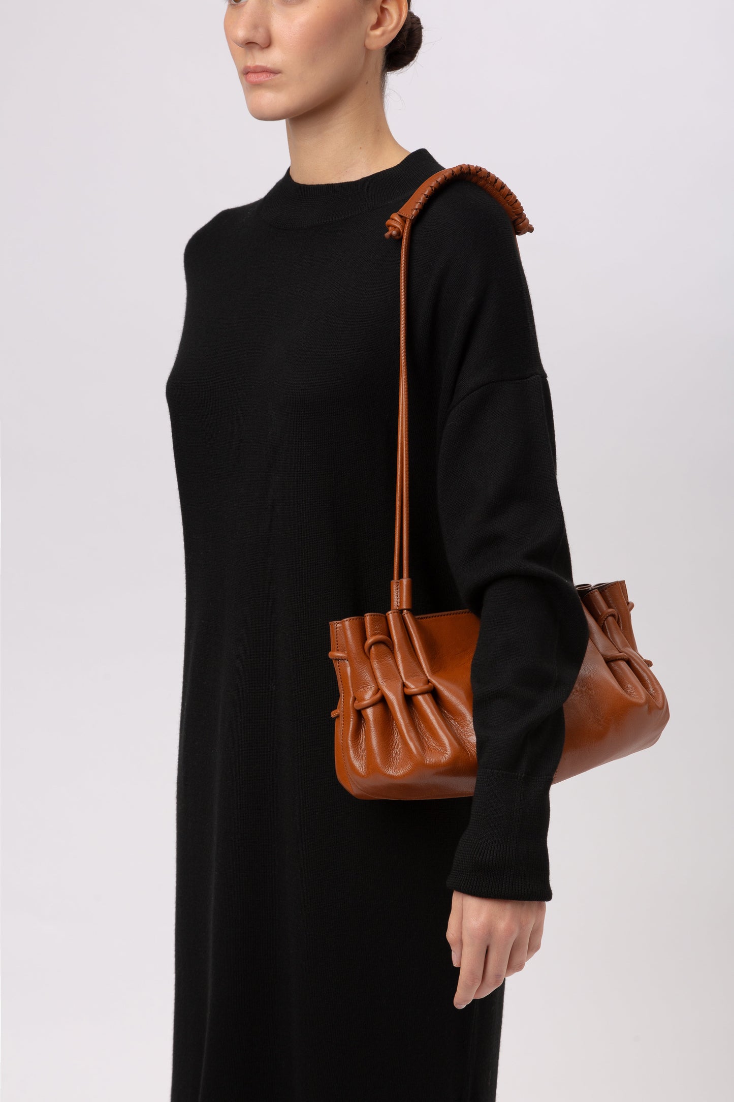 Hereu ARTA - Pleated Shoulder Bag