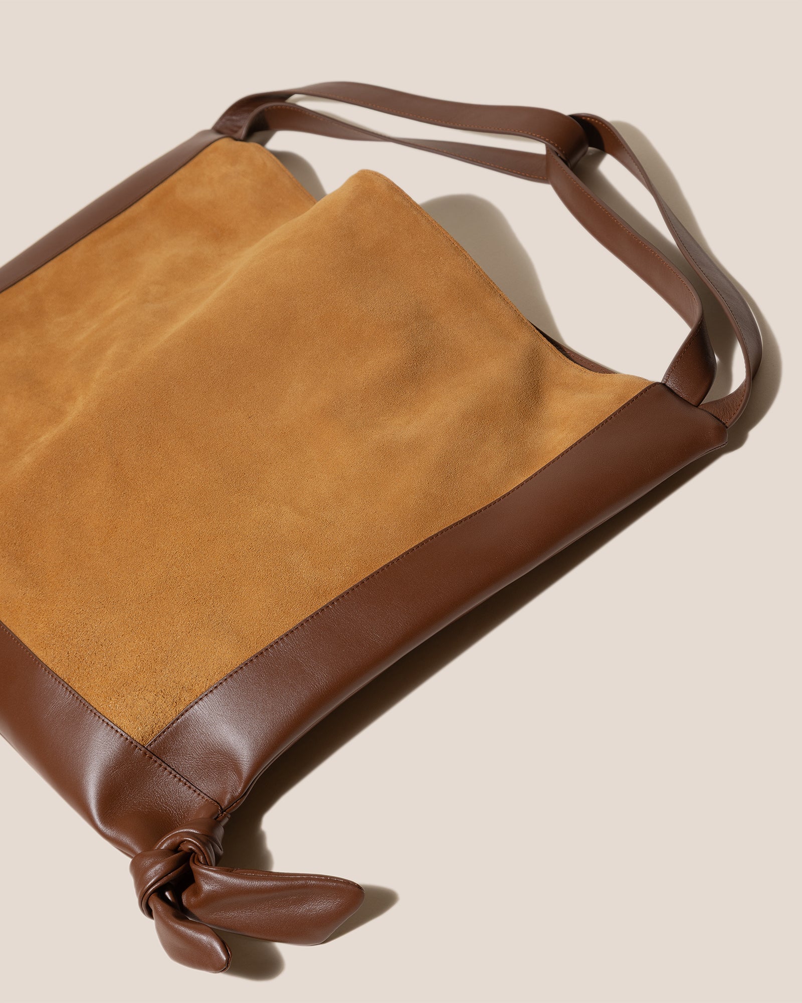 Hereu CADOR SUEDE - Slouchy Shoulder Bag