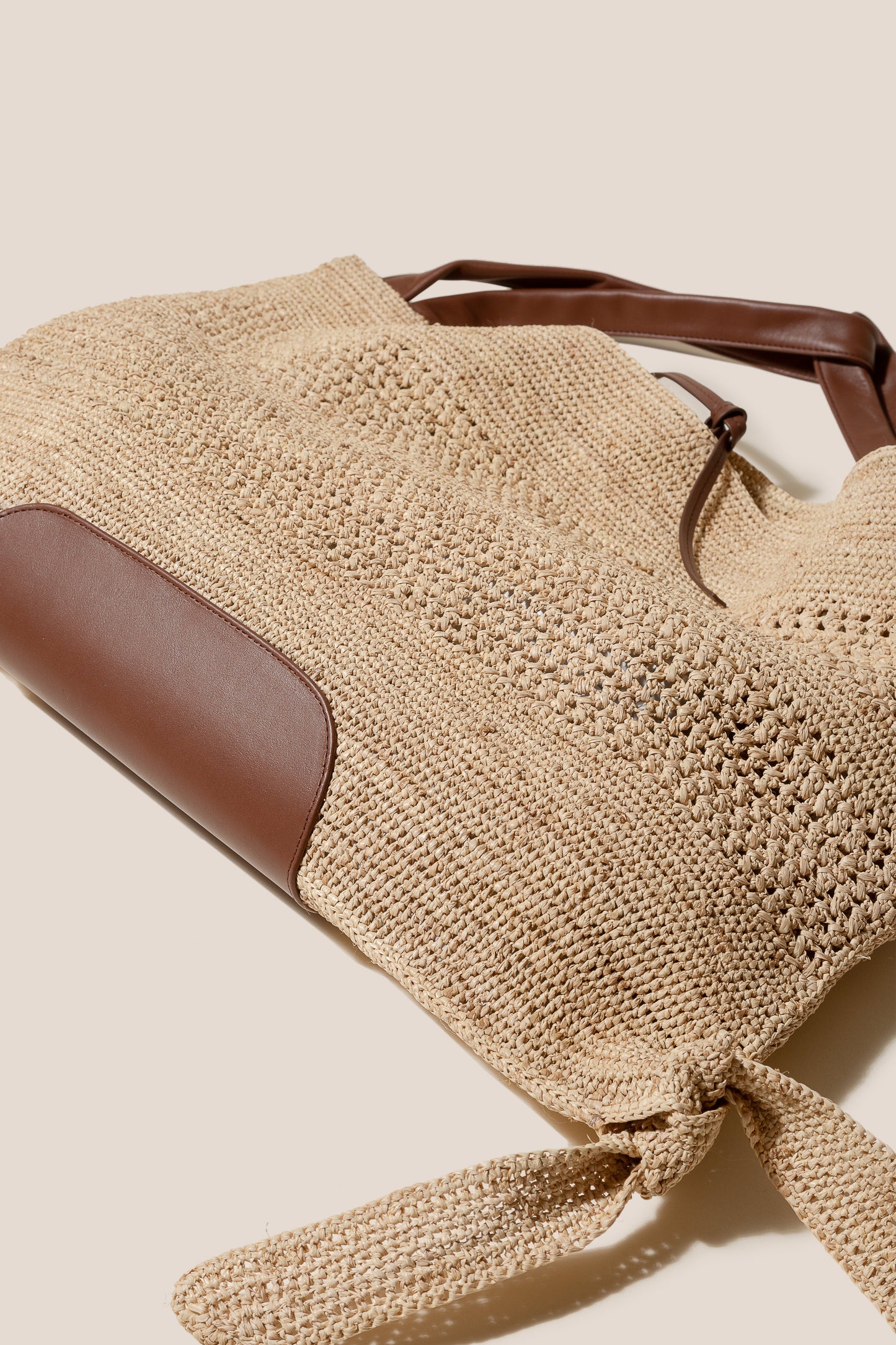 Hereu CADOR - Slouchy Crocheted Raffia Crocheted Shoulder Bag