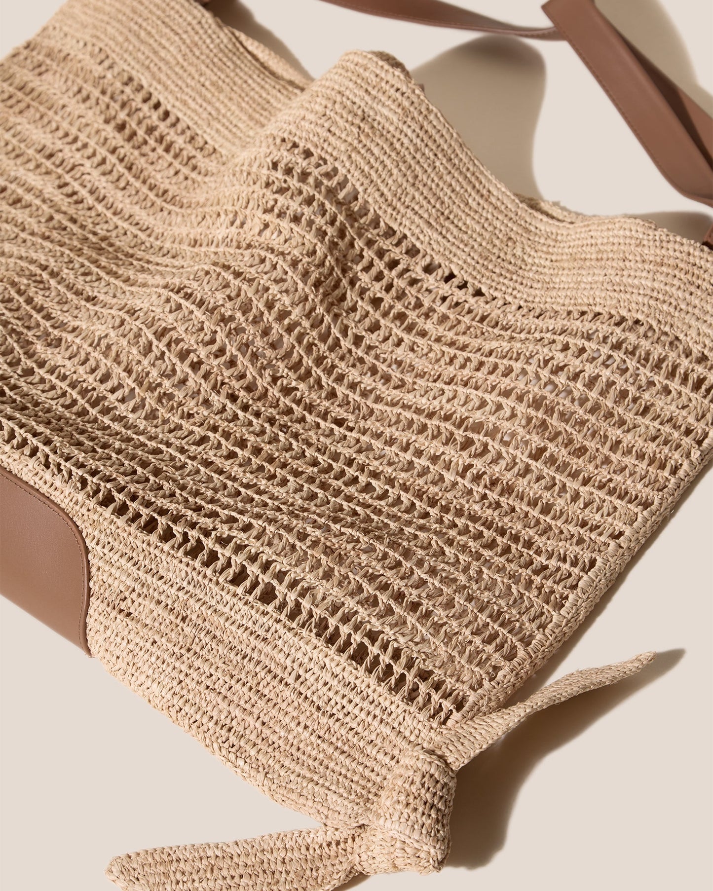 Hereu CADOR RAFFIA MESH - Slouchy Shoulder Bag