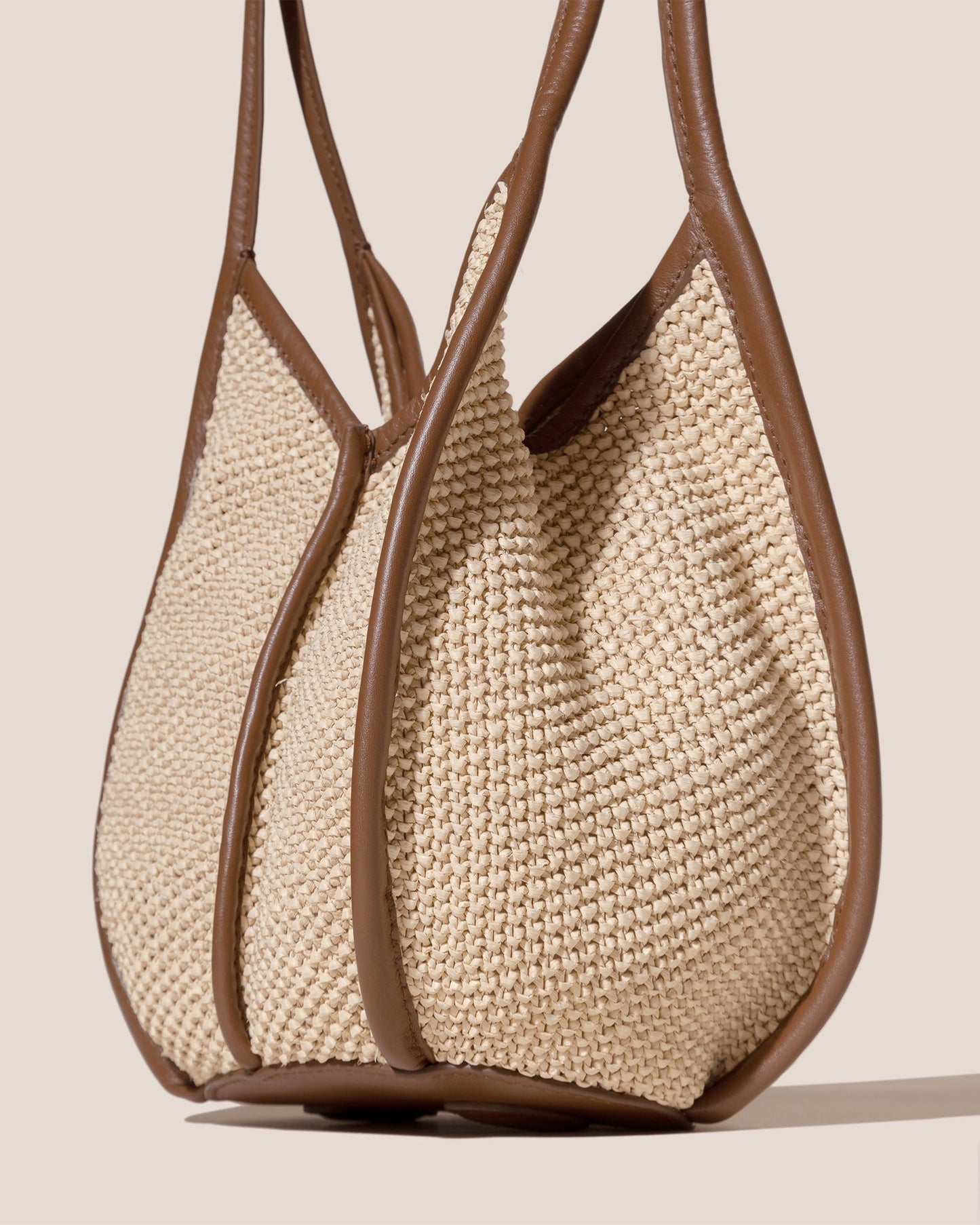 Hereu CALELLA BUCKET SOFT RAFFIA - Leather-trimmed Shoulder Bag