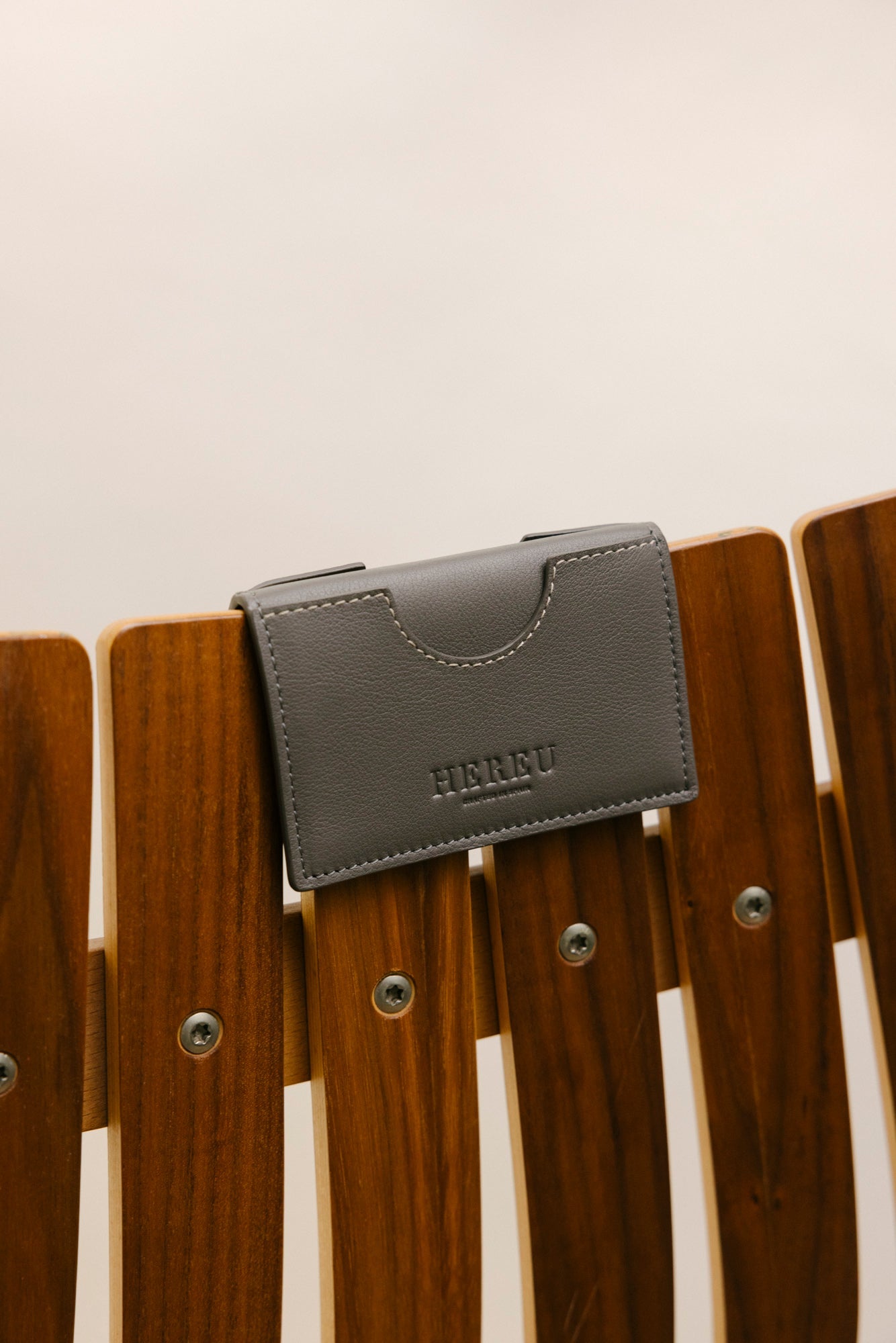Hereu RODONA - Foldable Leather Card Holder