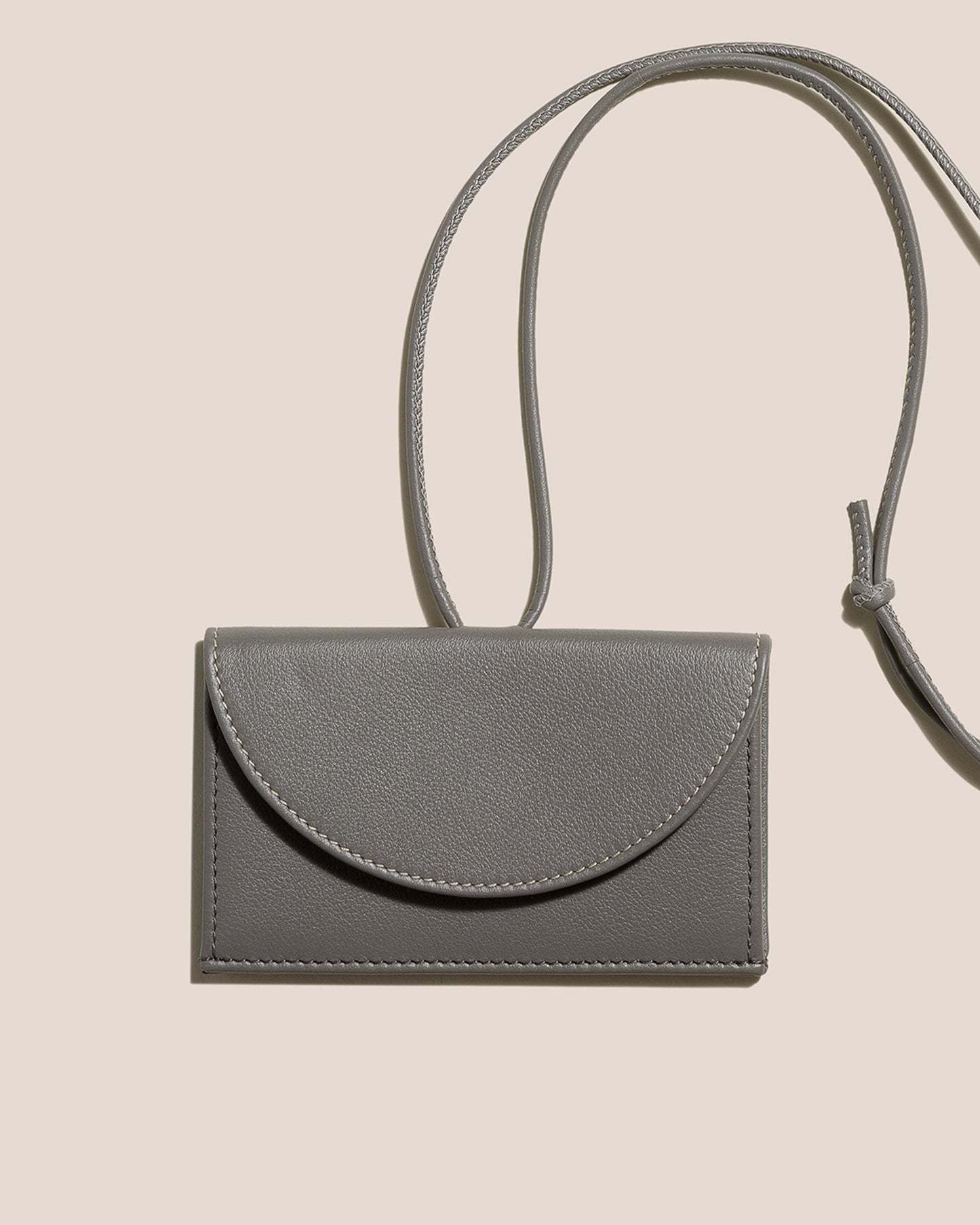 Hereu PENJAT - Leather Wallet with Strap