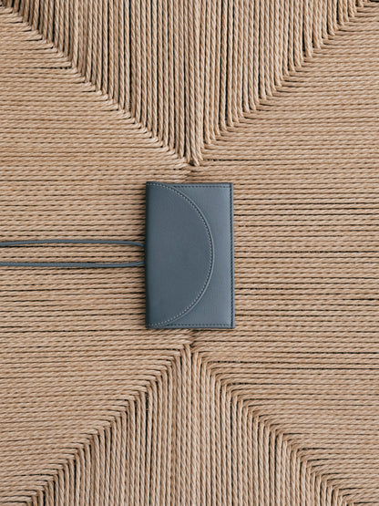 Hereu PENJAT - Leather Wallet with Strap