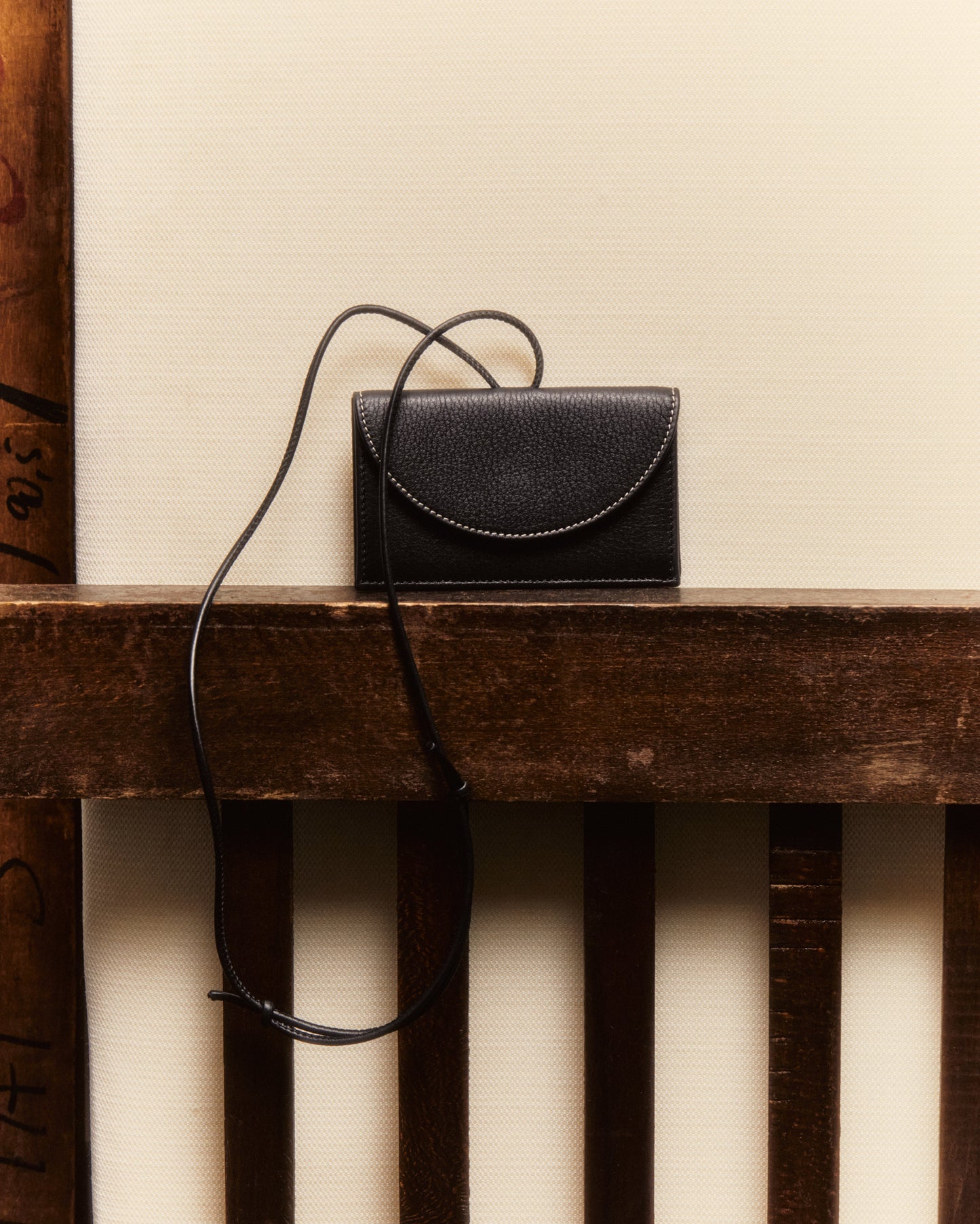 Hereu PENJAT - Leather Wallet with Strap