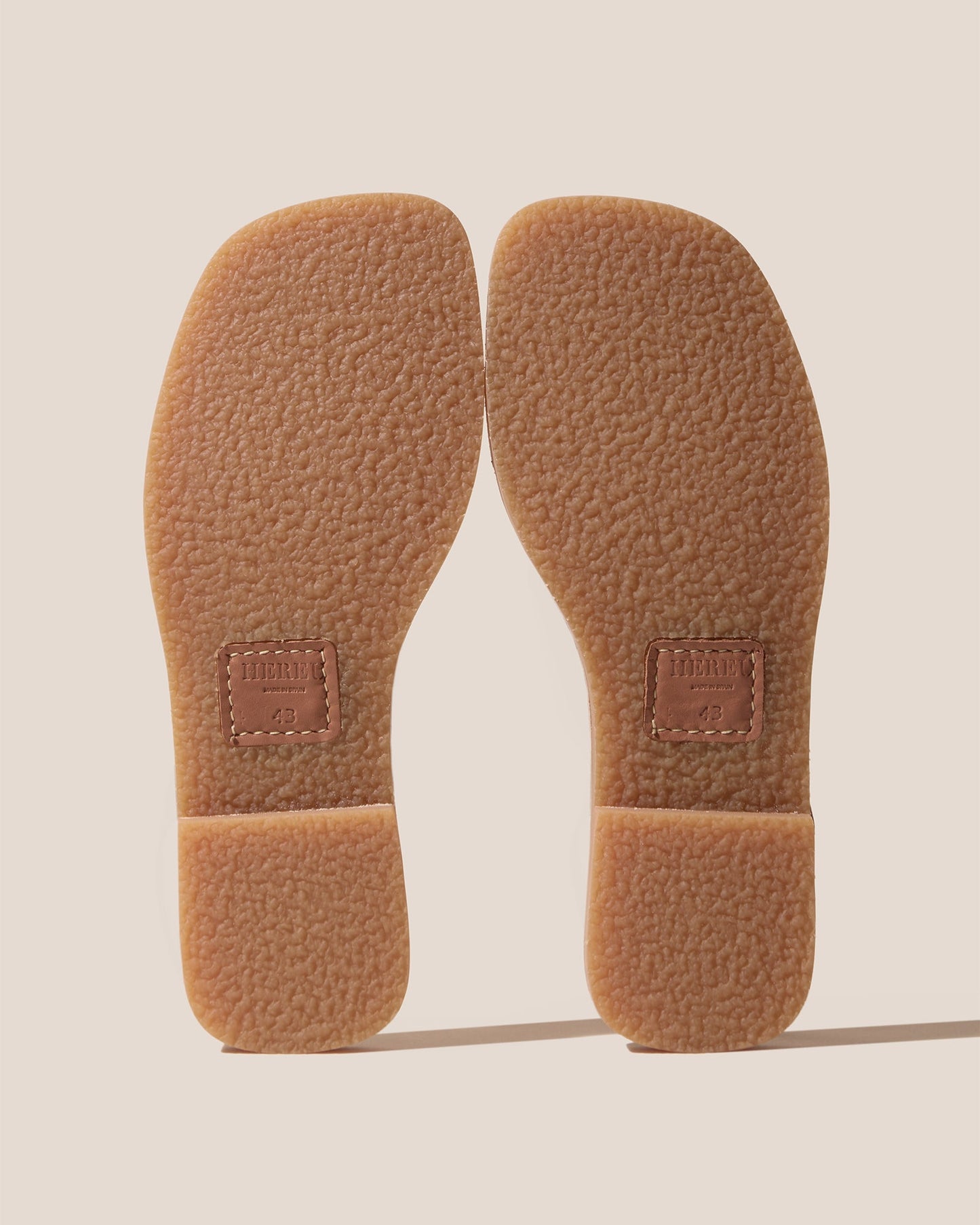 Hereu ALOC RUBBER - Asymmetrical Sandal