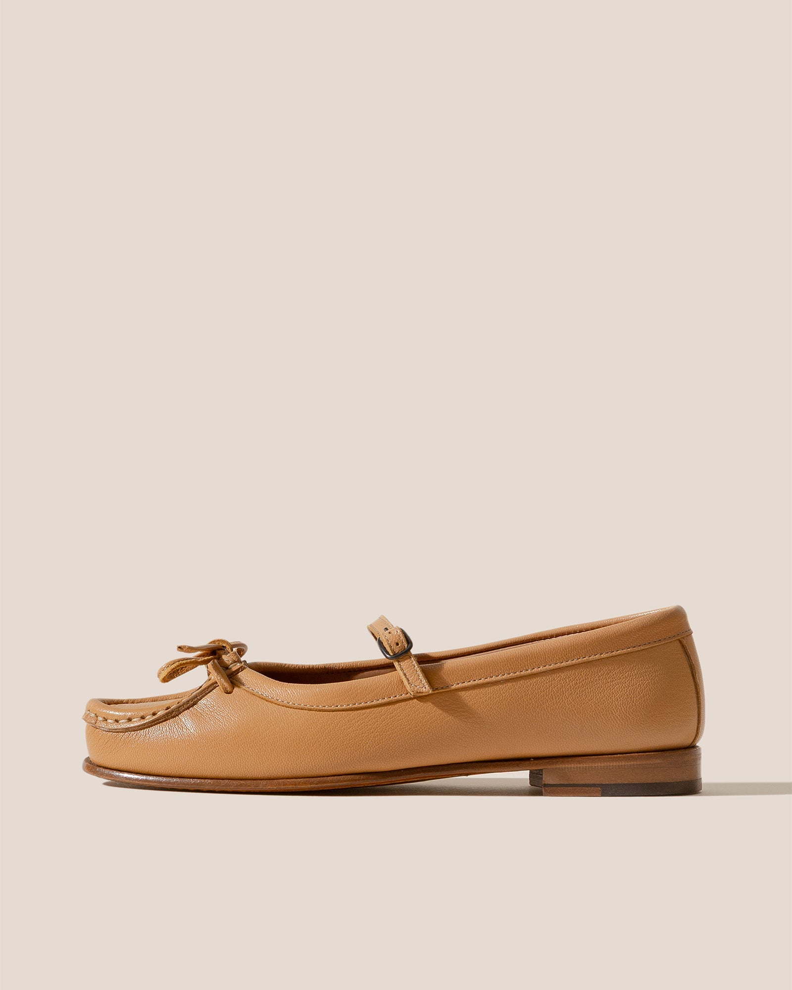 Hereu ROSES SUPPLE SHINY - Bound Moccasin Mary Jane