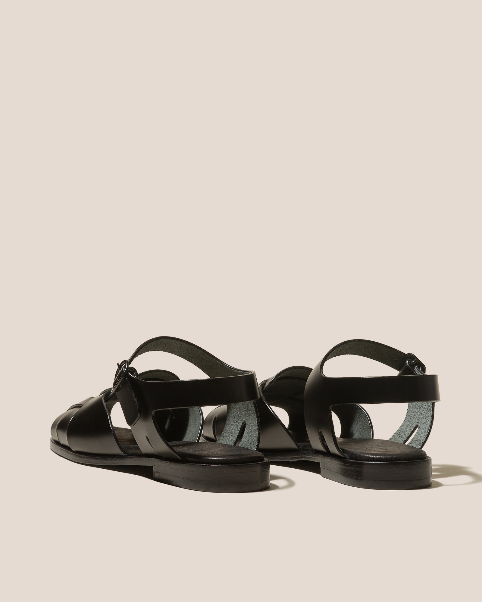 Hereu PEDRA - Squared Closed-Toe Fisherman Sandal