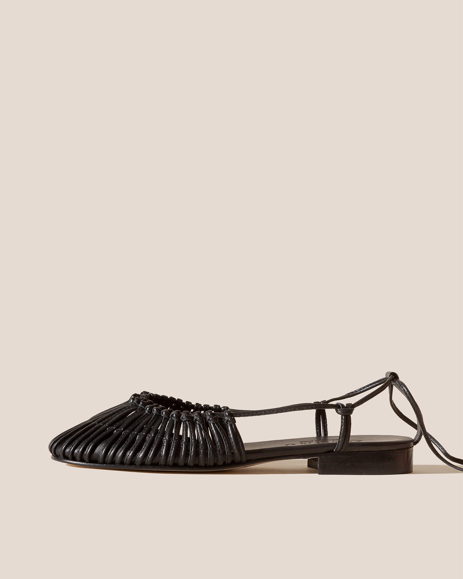 Hereu MANTERA - Round-Toe Knotted Sandal