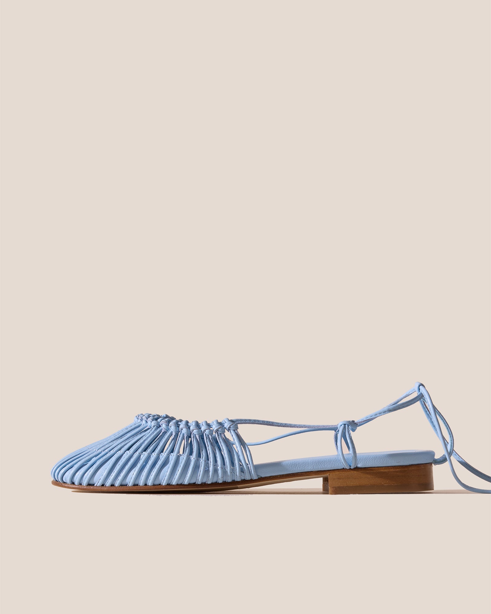 Hereu MANTERA - Round-Toe Knotted Sandal